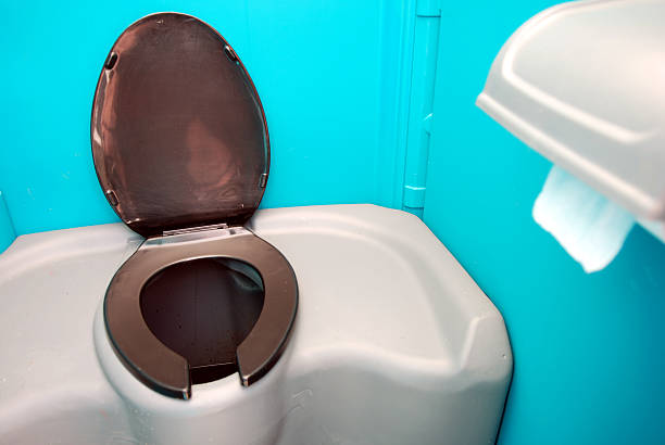 Best Luxury portable toilet rental  in Clearlake Oaks, CA