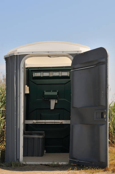 Best Portable restroom trailer rental  in Clearlake Oaks, CA