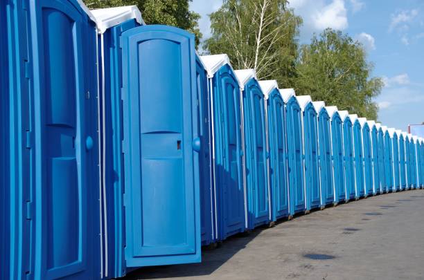 Portable Toilet Options We Offer in Clearlake Oaks, CA